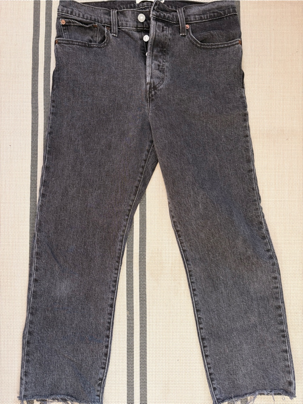 Levi's Women's Straight Leg Jeans - distressed black